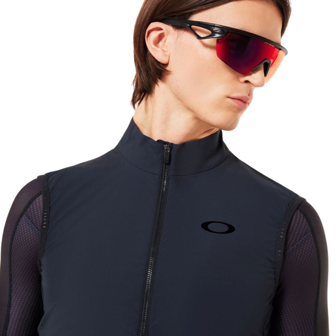 Oakley Endurance 2.0 – Windweste