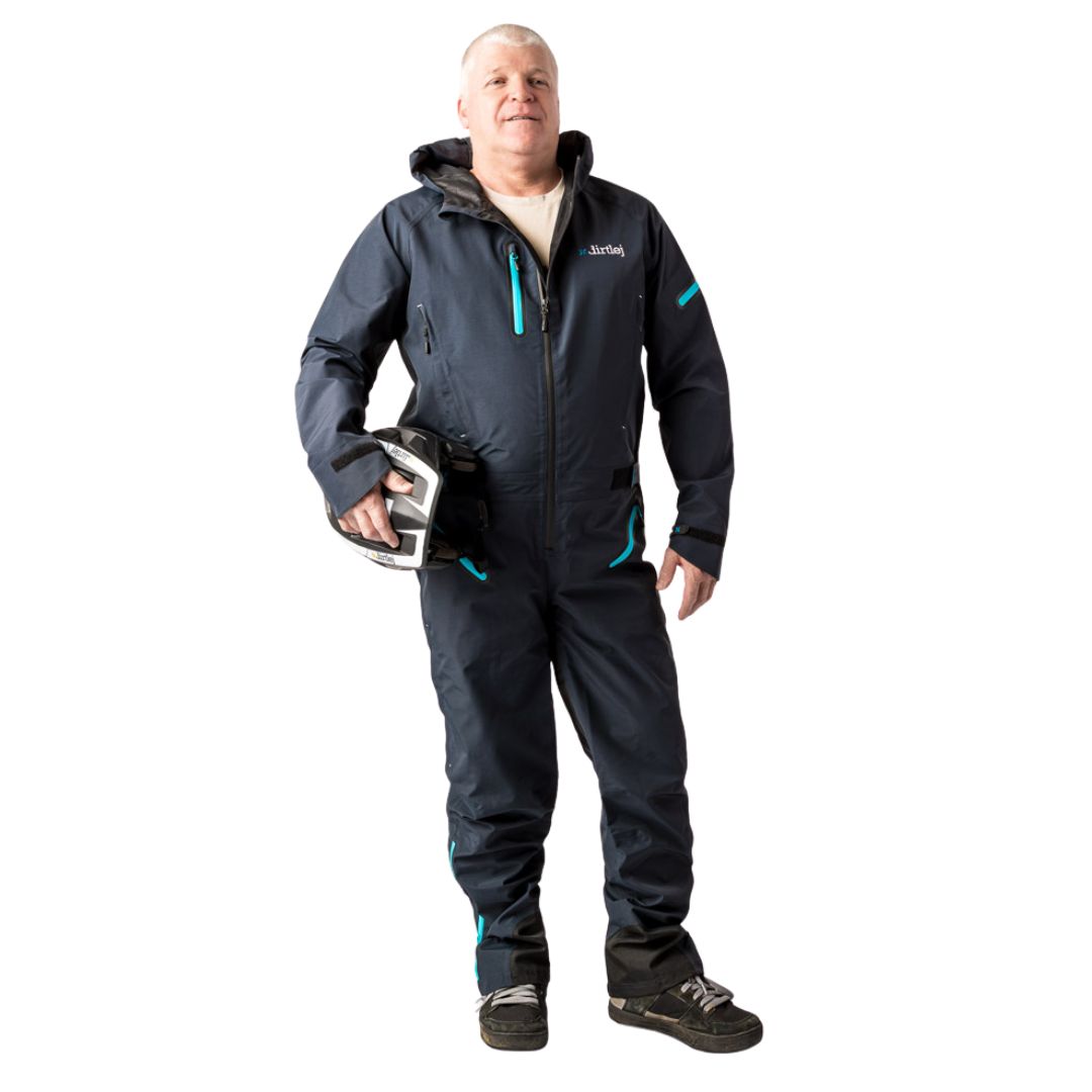 DirtSuit Core Edition Loose Cut – Schlamm-Outfit